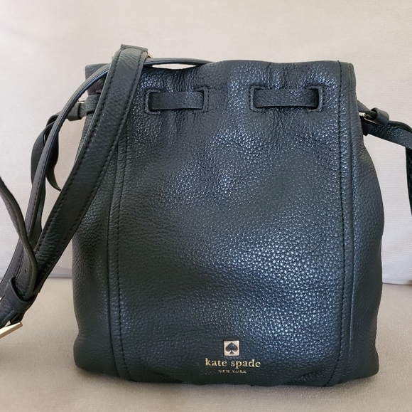 kate spade Handbags - Authentic Kate Spade bucket bag